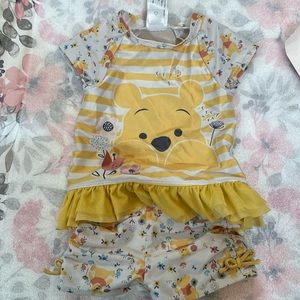 Winnie the Pooh Disney 2-pc swimsuit size 4